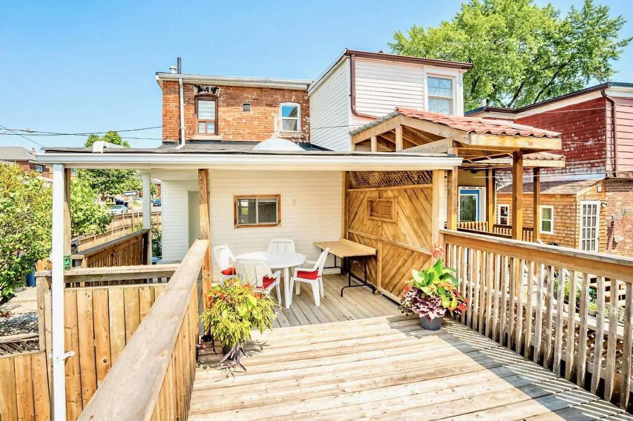 3Br Townhouse - St Clair West Village W Parking Toronto Holiday home